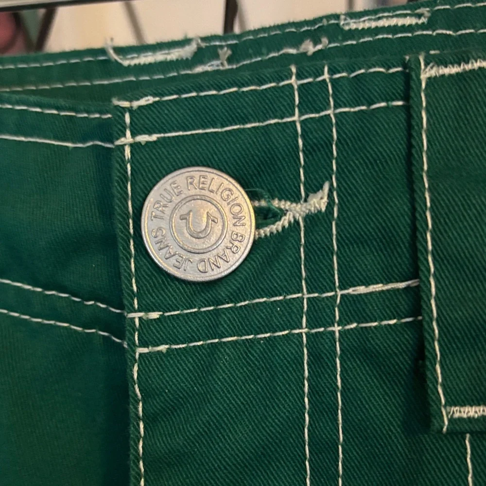 True Religion Men's Relaxed Jeans in Green - Picture 2 of 4